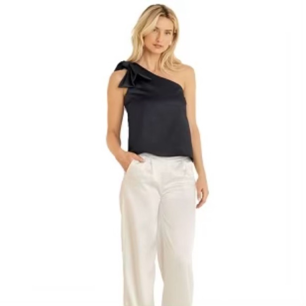 Limited Asymmetrical Big Bow Detail One-Shoulder Satin sheen black top small